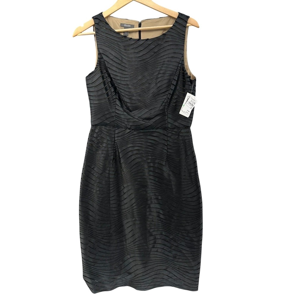 Muse Neiman Marcus Black Wavy Faux Leather Striped Sheath Dress Sleeveless SZ 8
